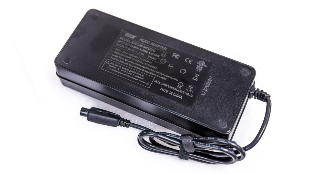 Charger (Cargador) Inmotion V11 (84V 210W 2,5A without fan)